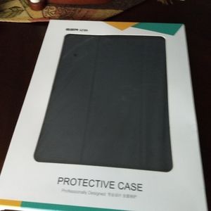 iPad tablet protective case NIB FINAL PRICE DROP!